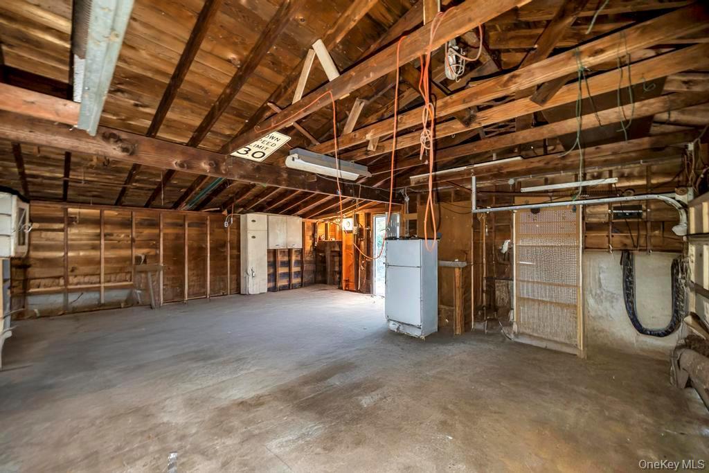 Single Family Elm Suffolk County, NY 11951, MLS-924799-13