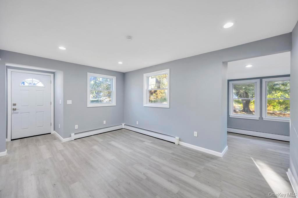 Single Family Elm Suffolk County, NY 11951, MLS-924799-14