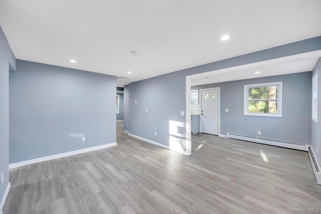 Single Family Elm Suffolk County, NY 11951, MLS-924799-17