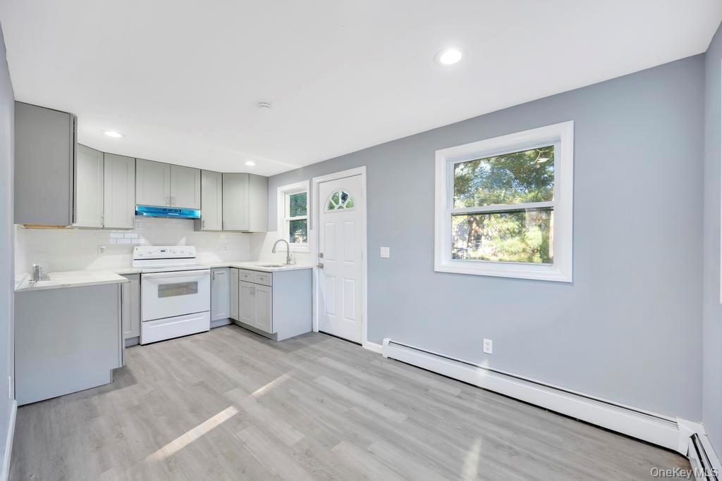 Single Family Elm Suffolk County, NY 11951, MLS-924799-20