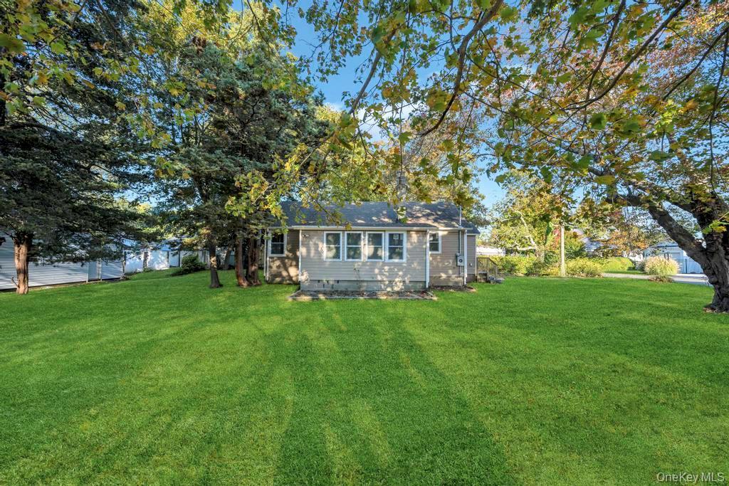 Single Family Elm Suffolk County, NY 11951, MLS-924799-7