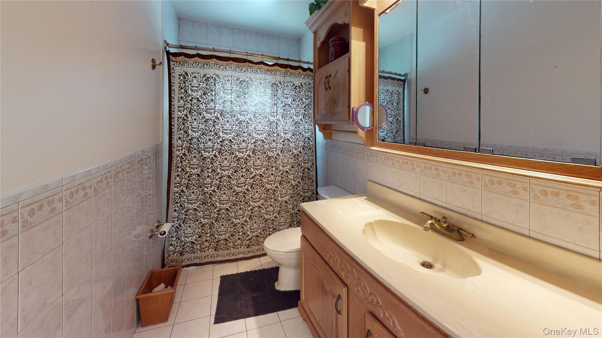 Single Family Carlls  Suffolk County, NY 11729, MLS-924804-11