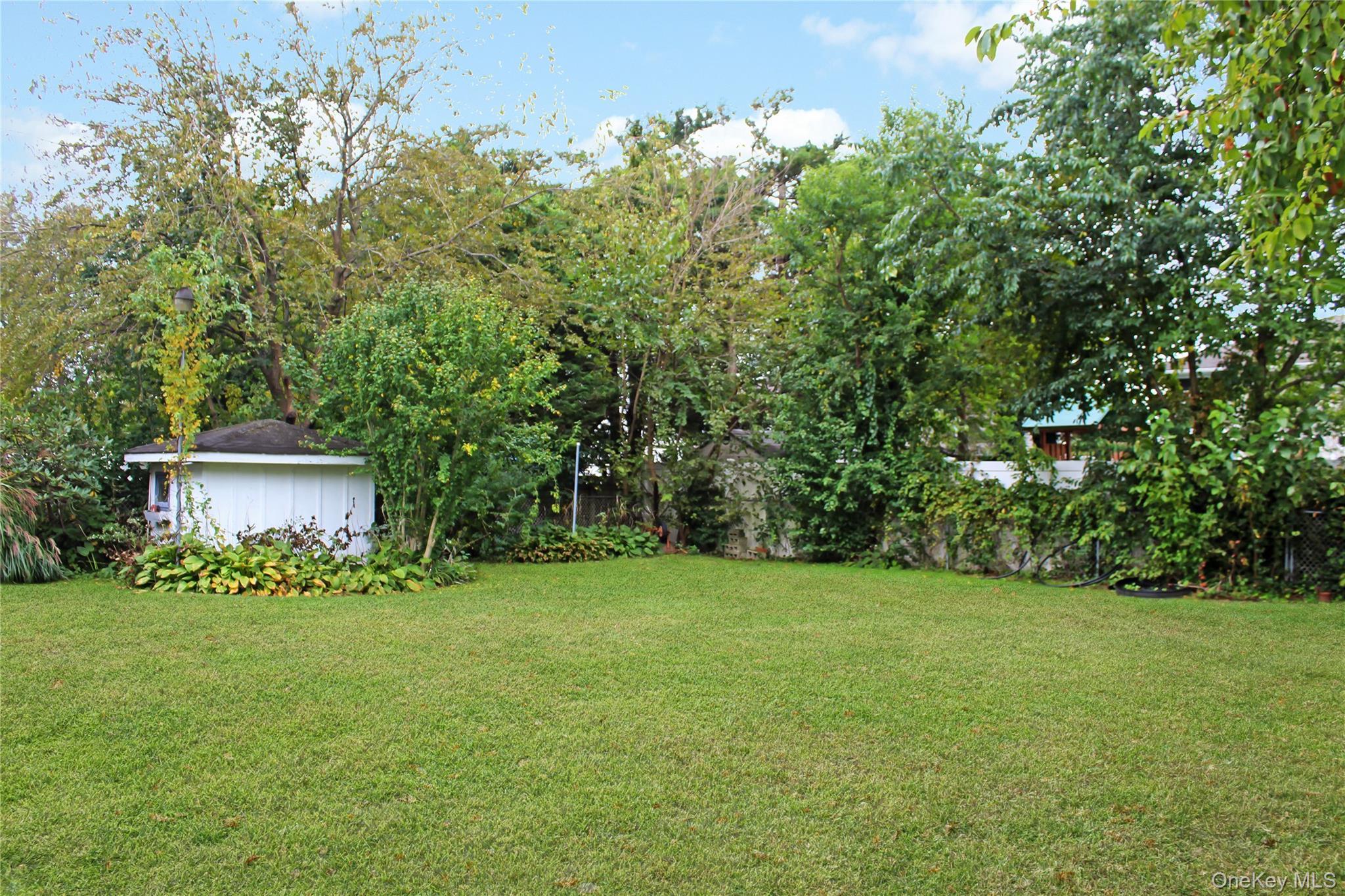 Single Family Carlls  Suffolk County, NY 11729, MLS-924804-7