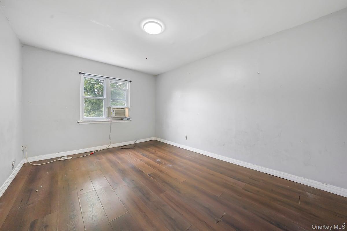 Single Family Springfield Queens, NY 11413, MLS-924808-11