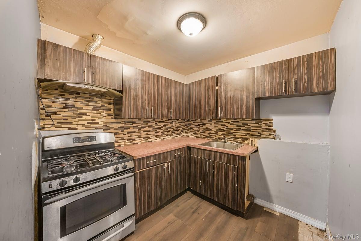 Single Family Springfield Queens, NY 11413, MLS-924808-6