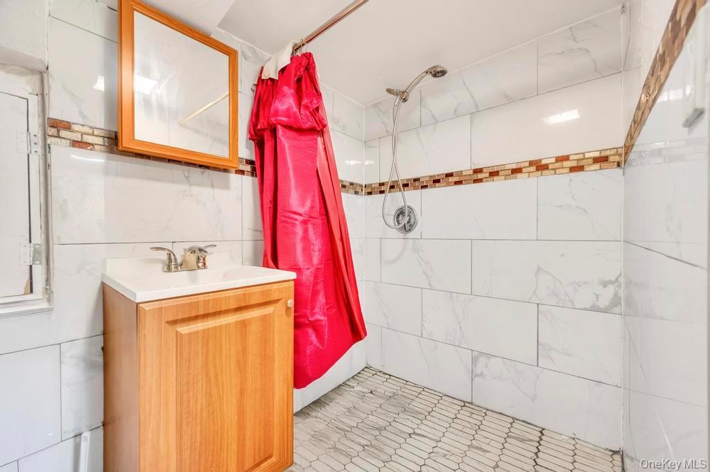 Single Family 164th  Queens, NY 11432, MLS-924816-24