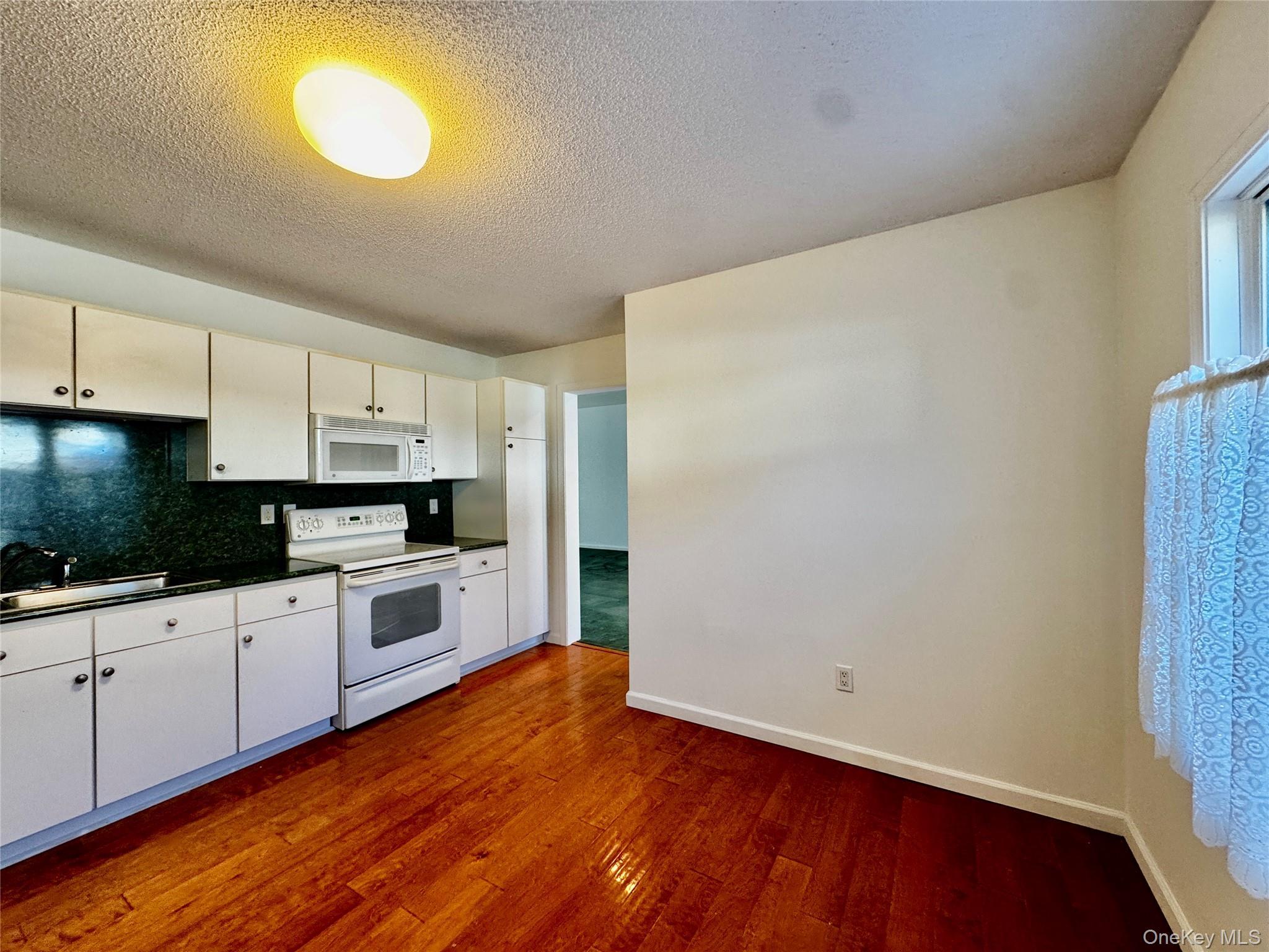 Condo Heritage  Westchester County, NY 10589, MLS-924831-5