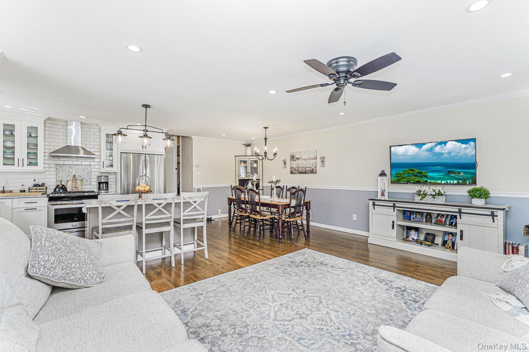 Single Family Woehrle Staten Island, NY 10312, MLS-924879-15