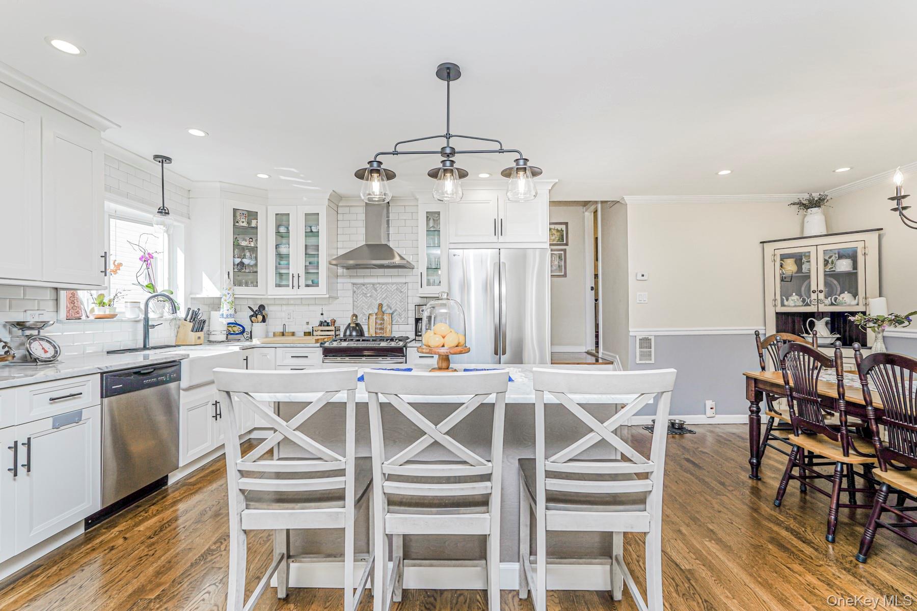 Single Family Woehrle Staten Island, NY 10312, MLS-924879-16