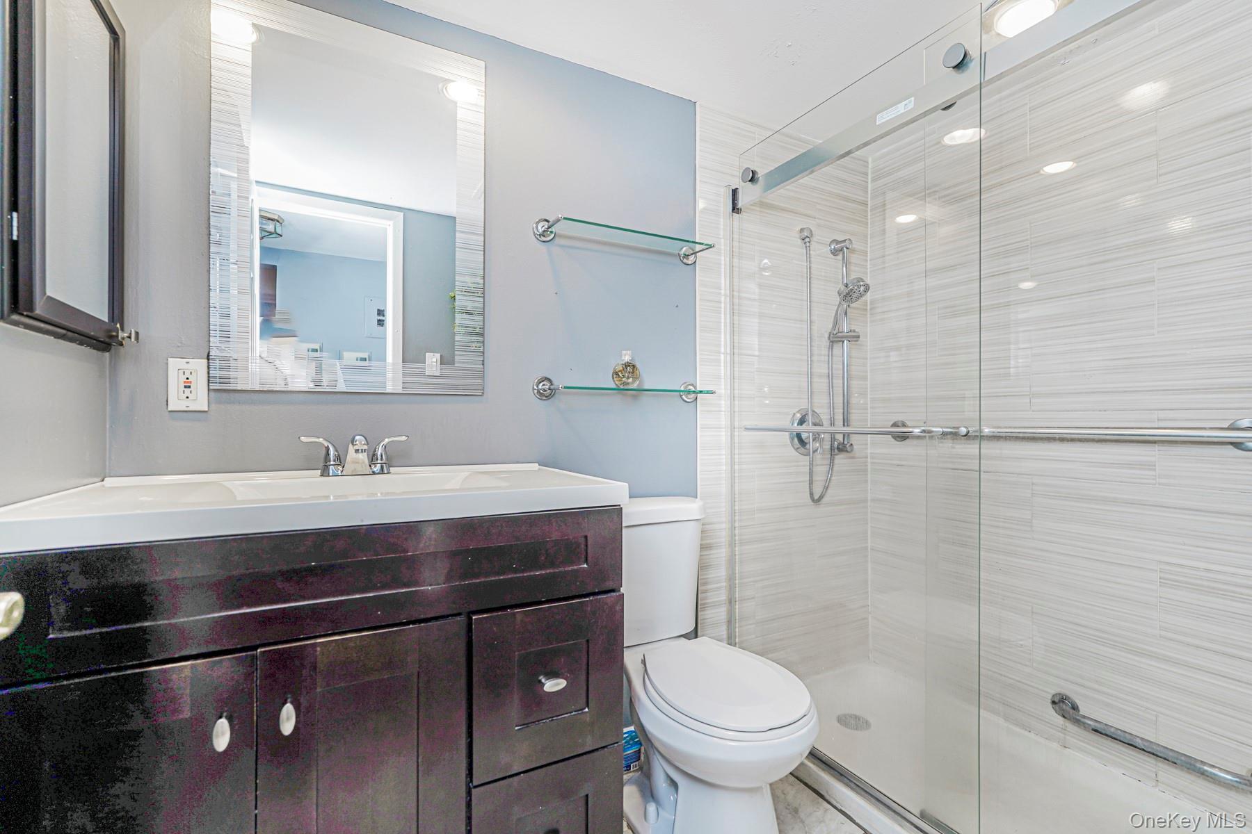 Single Family Woehrle Staten Island, NY 10312, MLS-924879-19