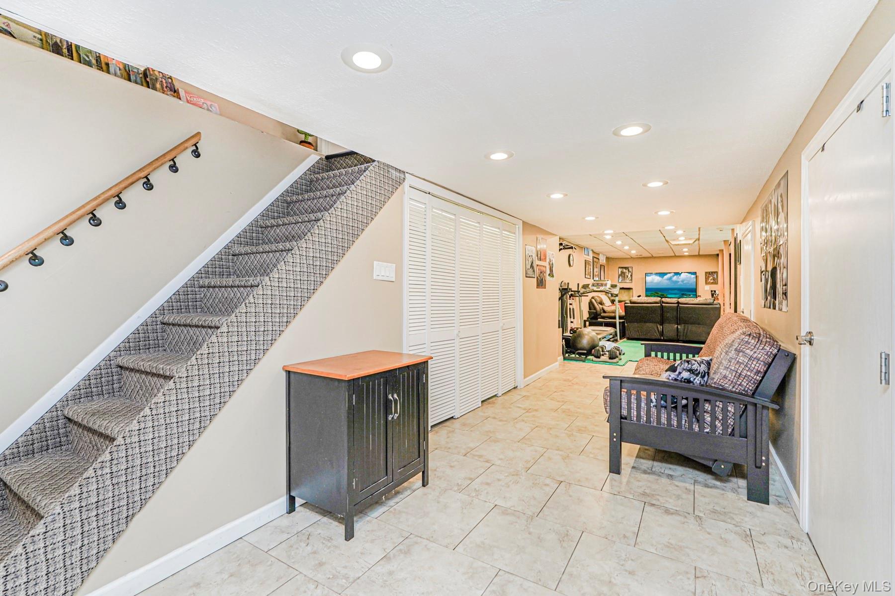 Single Family Woehrle Staten Island, NY 10312, MLS-924879-36