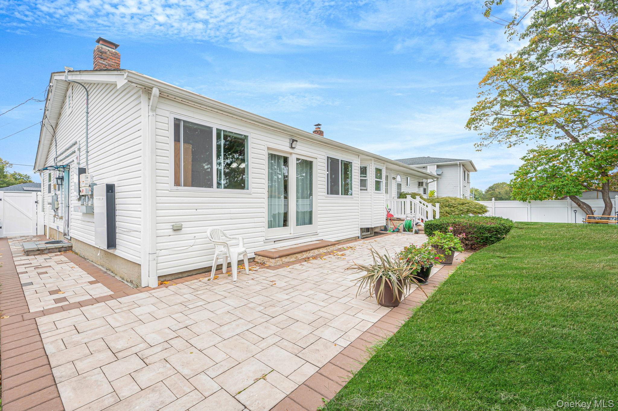 Single Family Francisco  Suffolk County, NY 11722, MLS-924884-34