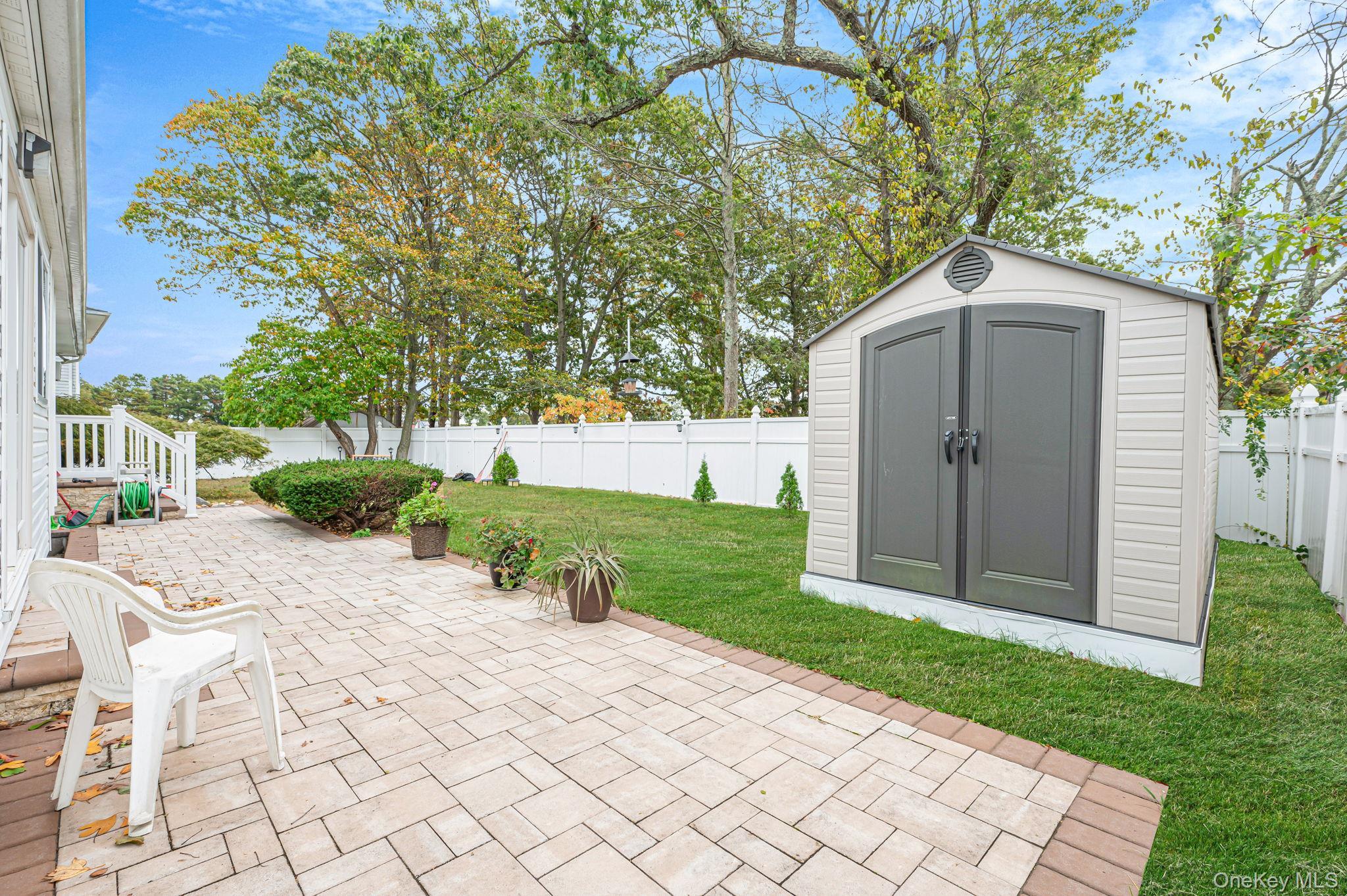 Single Family Francisco  Suffolk County, NY 11722, MLS-924884-35