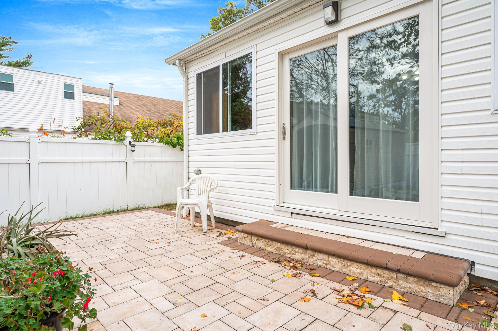 Single Family Francisco  Suffolk County, NY 11722, MLS-924884-36