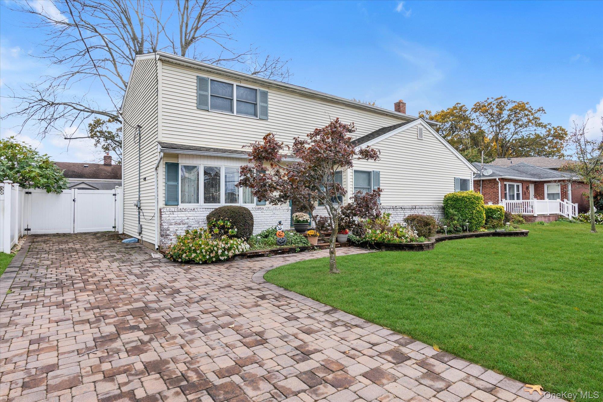 Single Family Dogwood Nassau County, NY 11552, MLS-924895-30