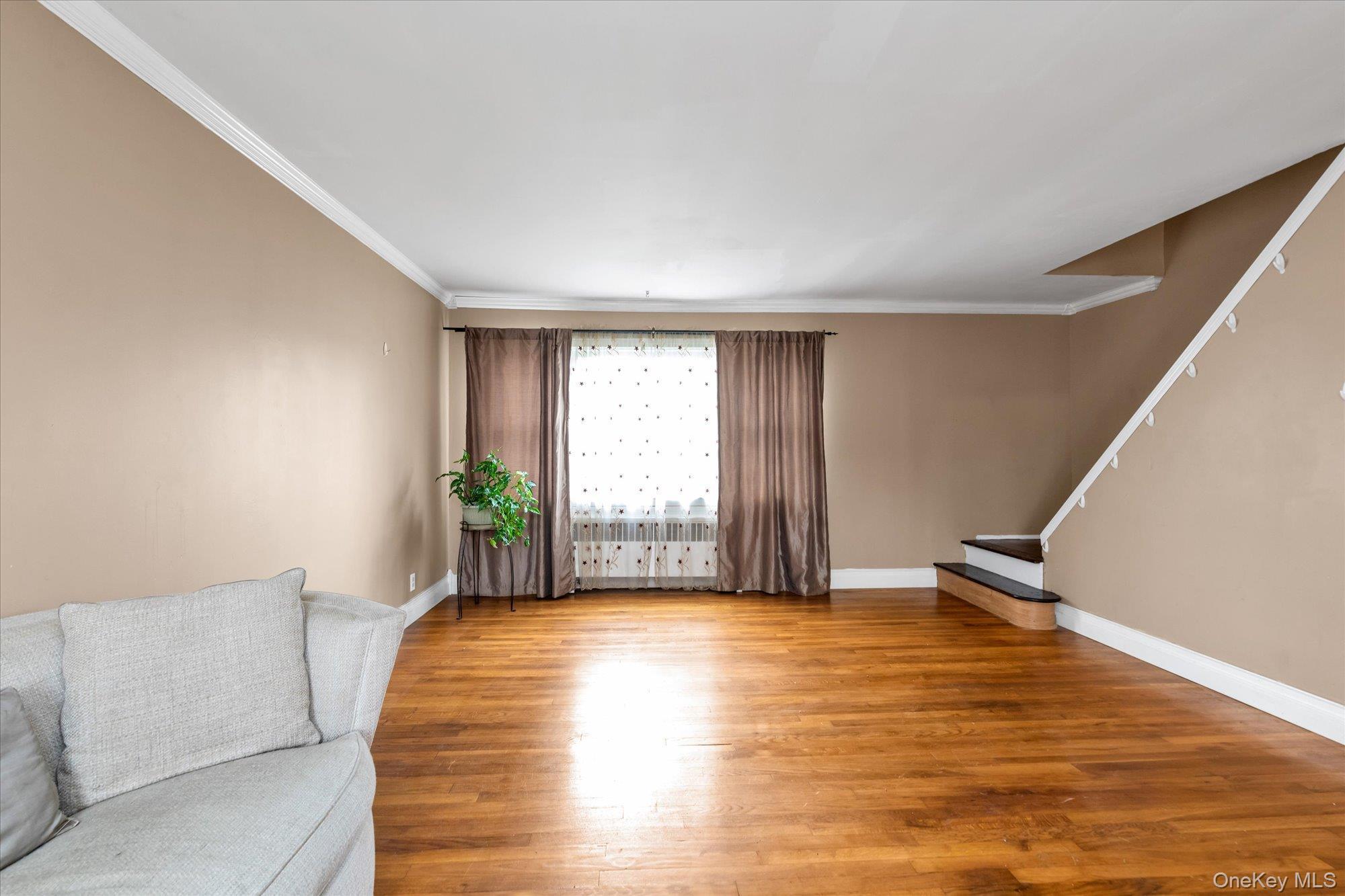 Single Family Dogwood Nassau County, NY 11552, MLS-924895-7