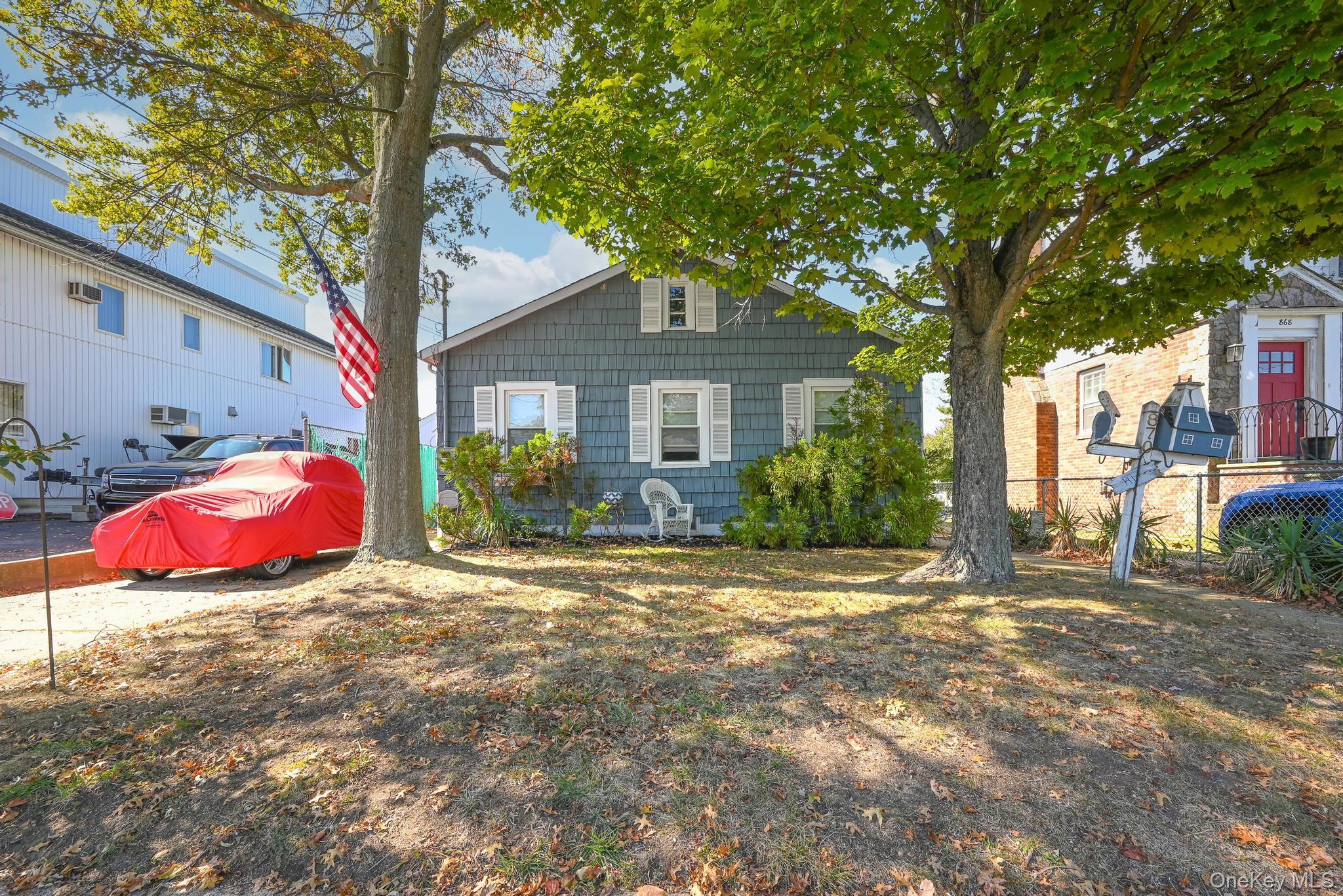 Single Family Guy Lombardo  Nassau County, NY 11520, MLS-924916-3