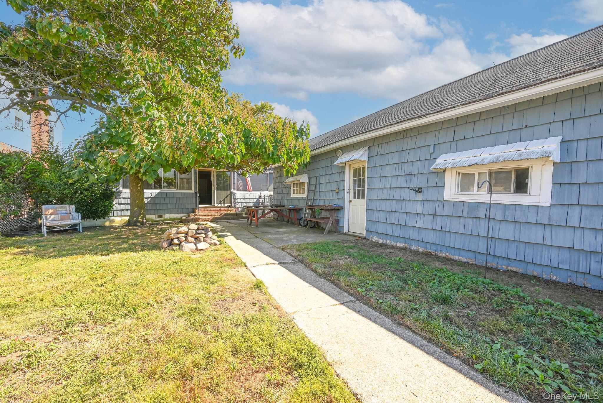 Single Family Guy Lombardo  Nassau County, NY 11520, MLS-924916-6