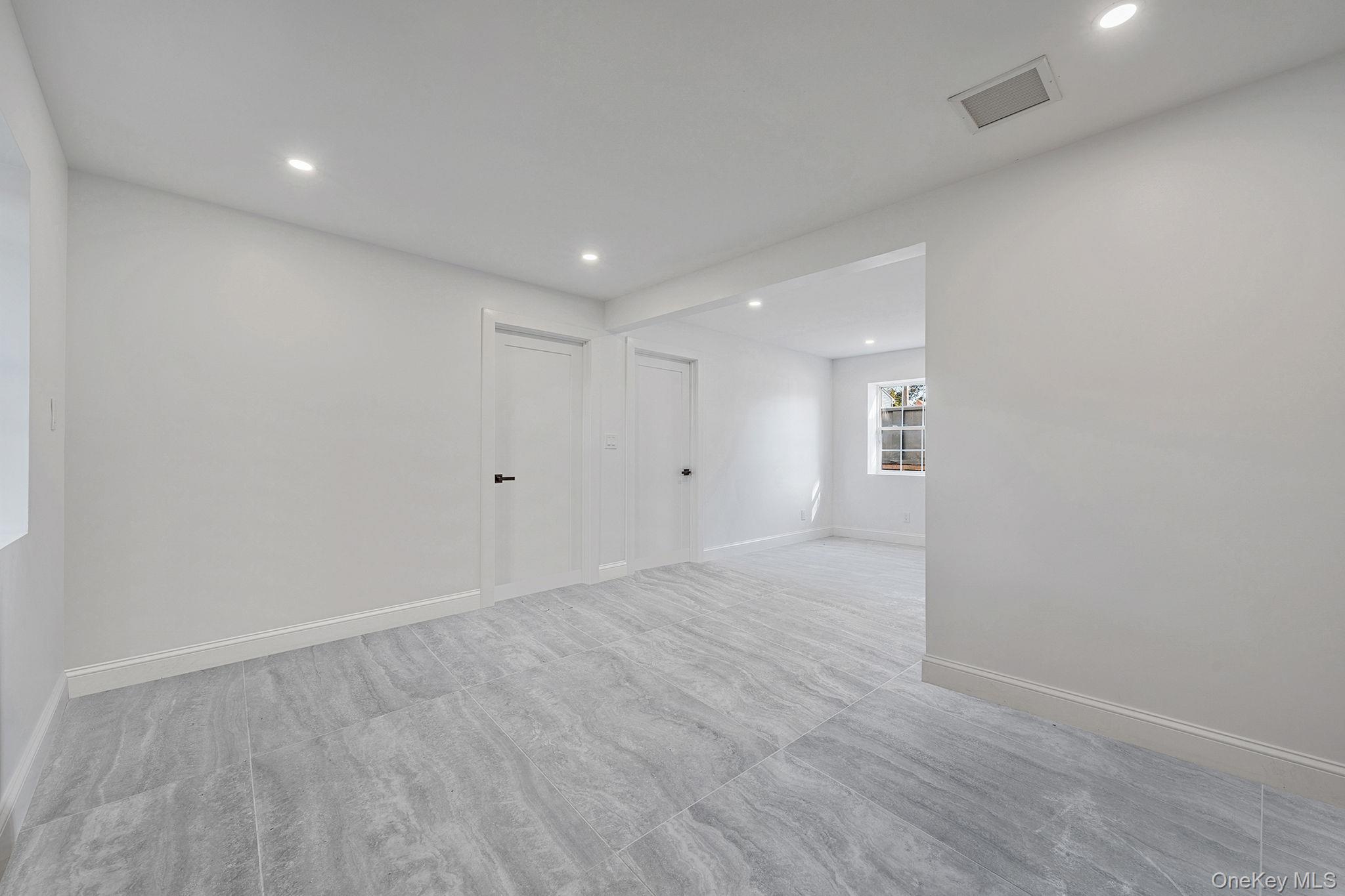 Single Family Harrison  Suffolk County, NY 11967, MLS-924926-28