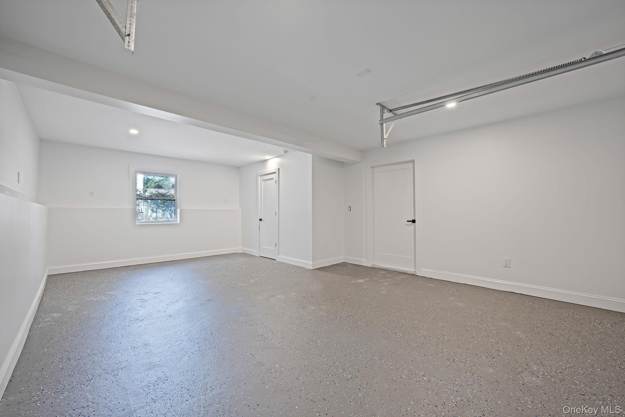 Single Family Harrison  Suffolk County, NY 11967, MLS-924926-34