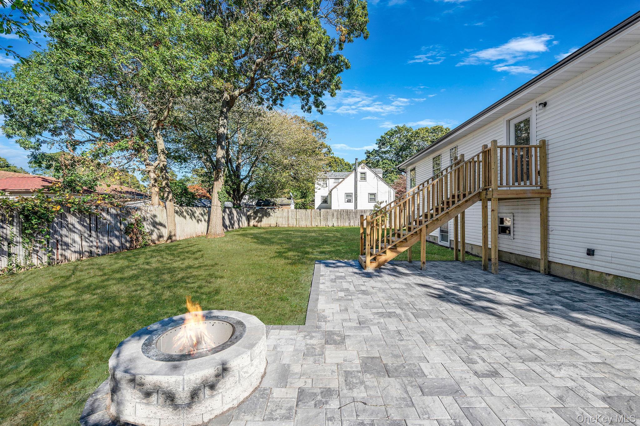 Single Family Harrison  Suffolk County, NY 11967, MLS-924926-37