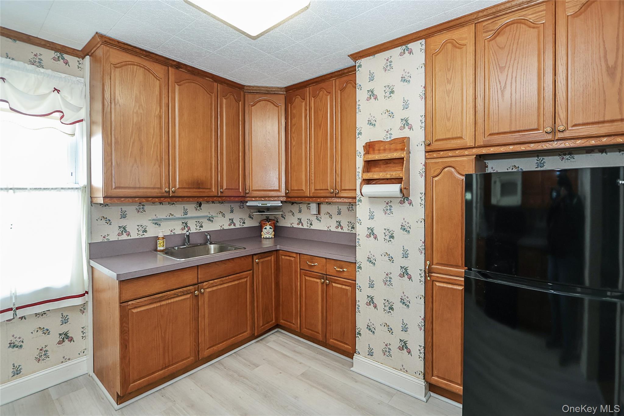 Single Family Stratford  Nassau County, NY 11596, MLS-924932-12