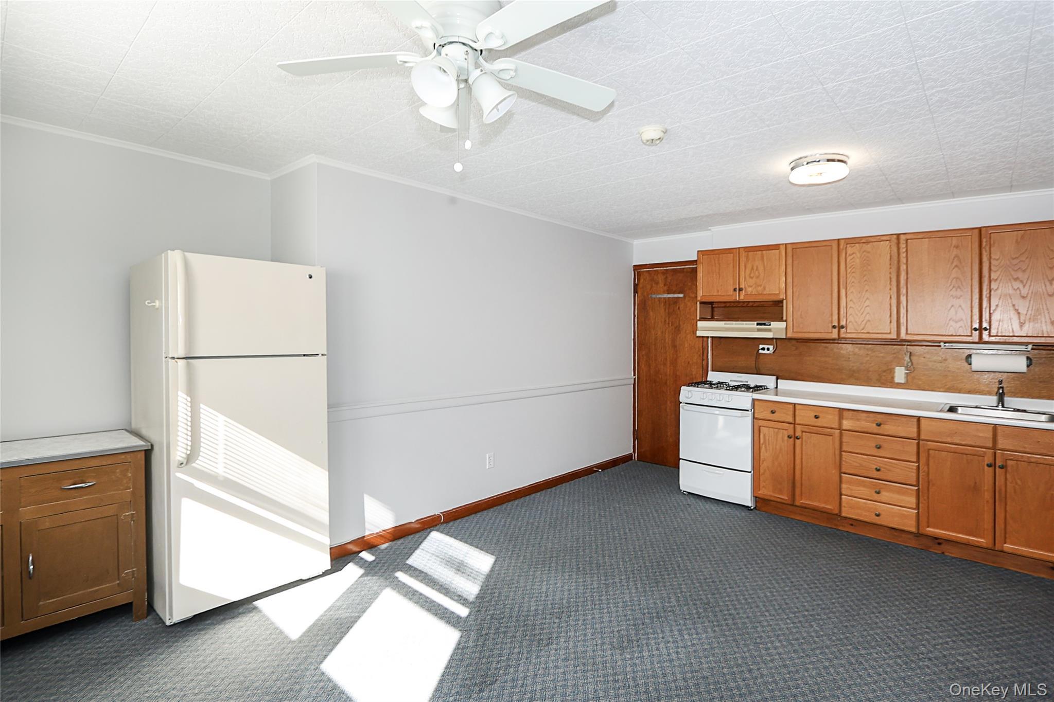 Single Family Stratford  Nassau County, NY 11596, MLS-924932-23