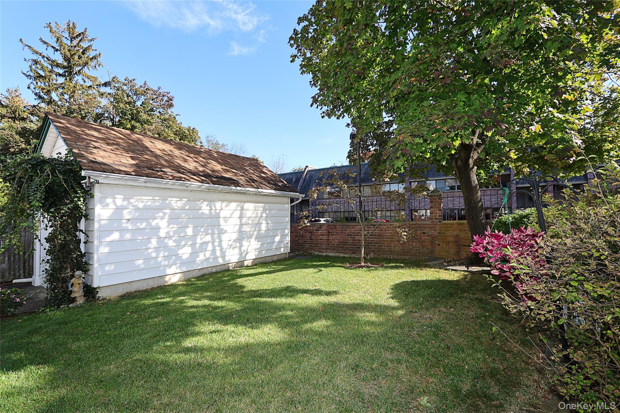 Single Family Stratford  Nassau County, NY 11596, MLS-924932-31