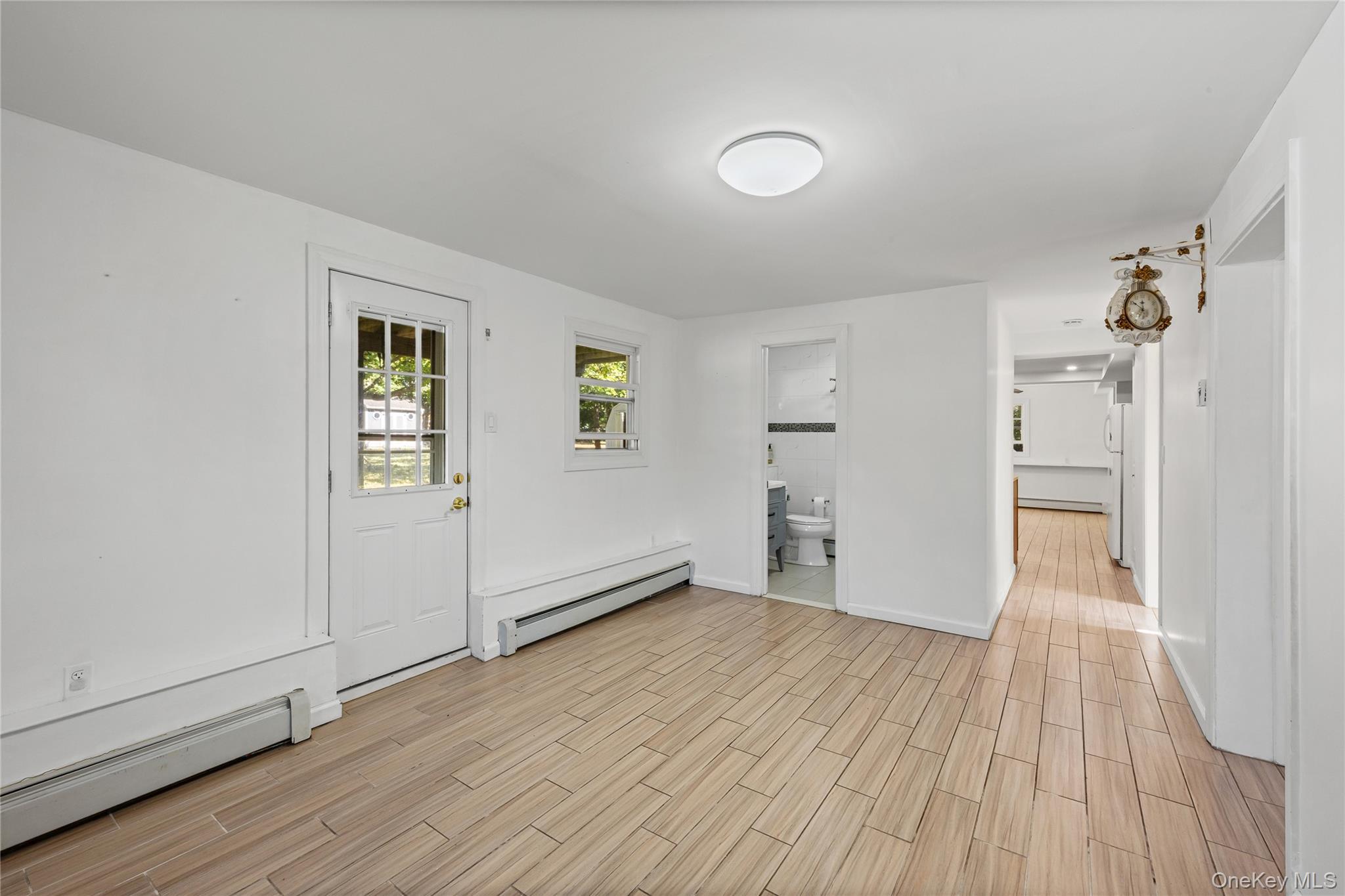 Single Family Grossman  Suffolk County, NY 11747, MLS-924963-24