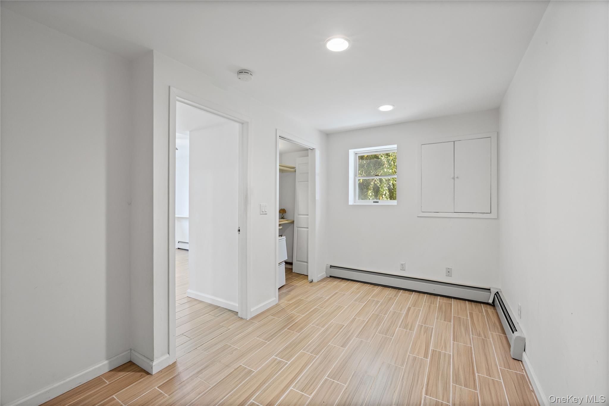 Single Family Grossman  Suffolk County, NY 11747, MLS-924963-31