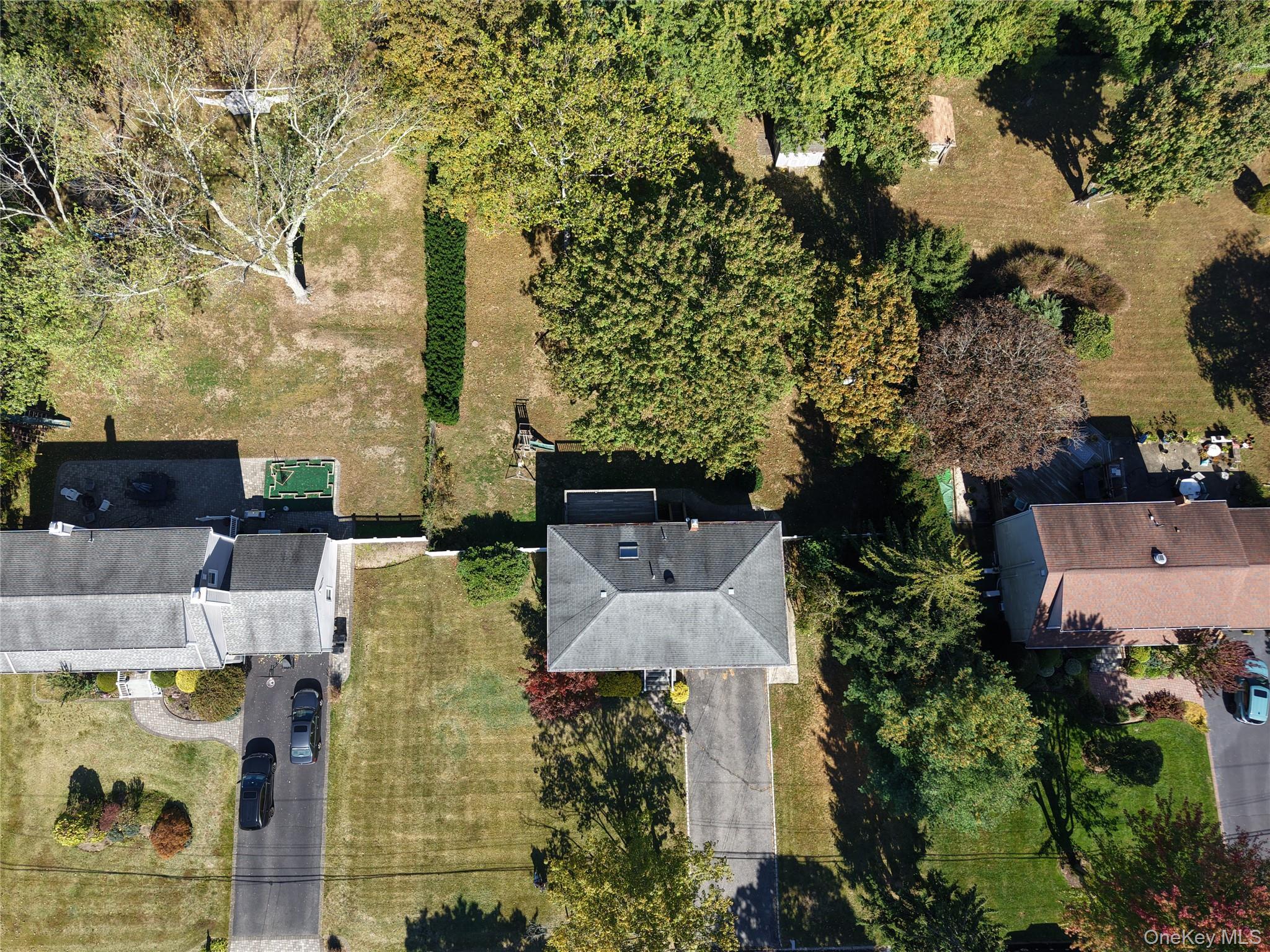 Single Family Grossman  Suffolk County, NY 11747, MLS-924963-36