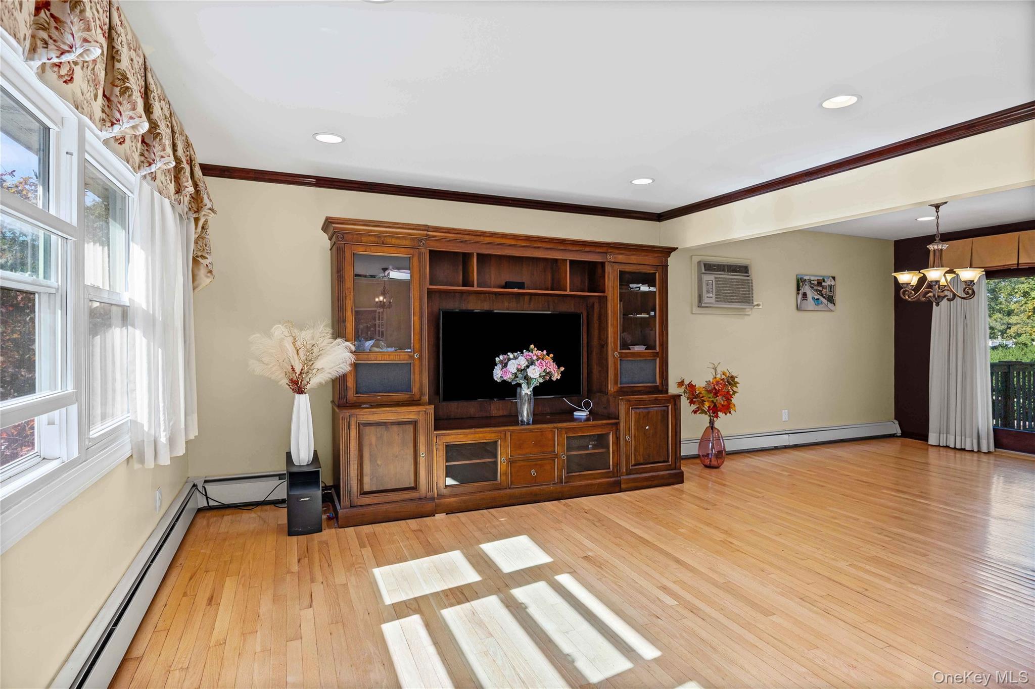 Single Family Grossman  Suffolk County, NY 11747, MLS-924963-5