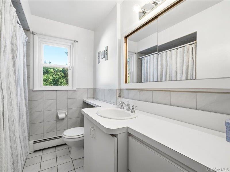 Single Family Beecher  Suffolk County, NY 11703, MLS-924966-17