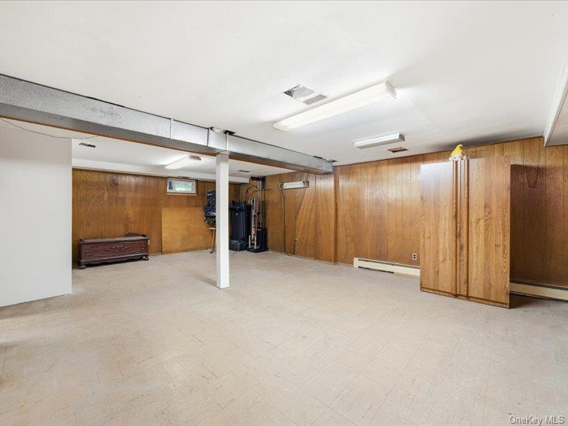 Single Family Beecher  Suffolk County, NY 11703, MLS-924966-22