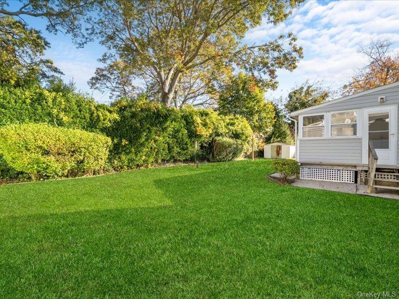 Single Family Beecher  Suffolk County, NY 11703, MLS-924966-26