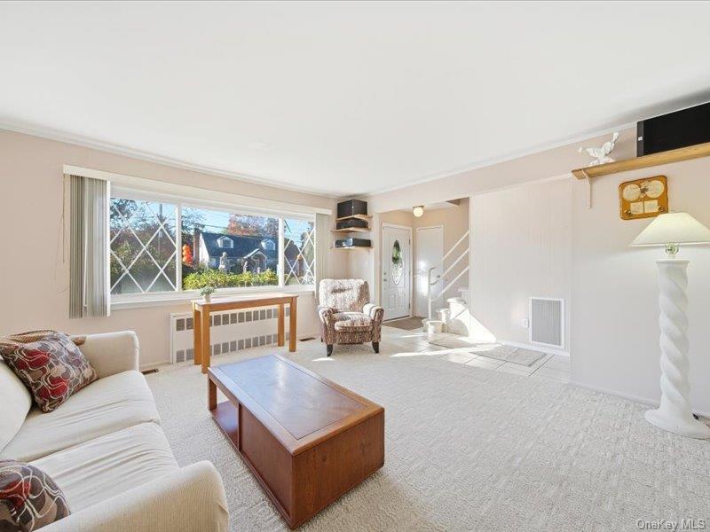 Single Family Beecher  Suffolk County, NY 11703, MLS-924966-7