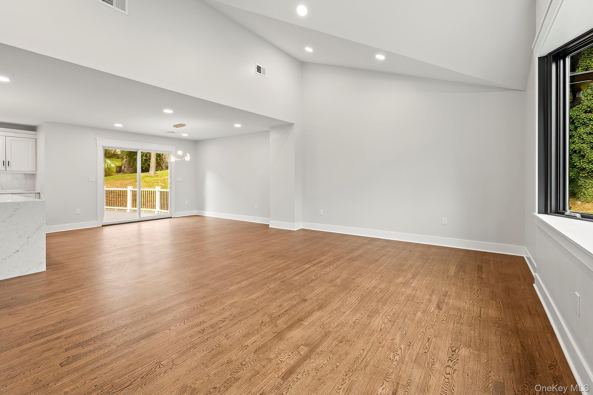 Single Family Stadium  Westchester County, NY 10607, MLS-924994-11