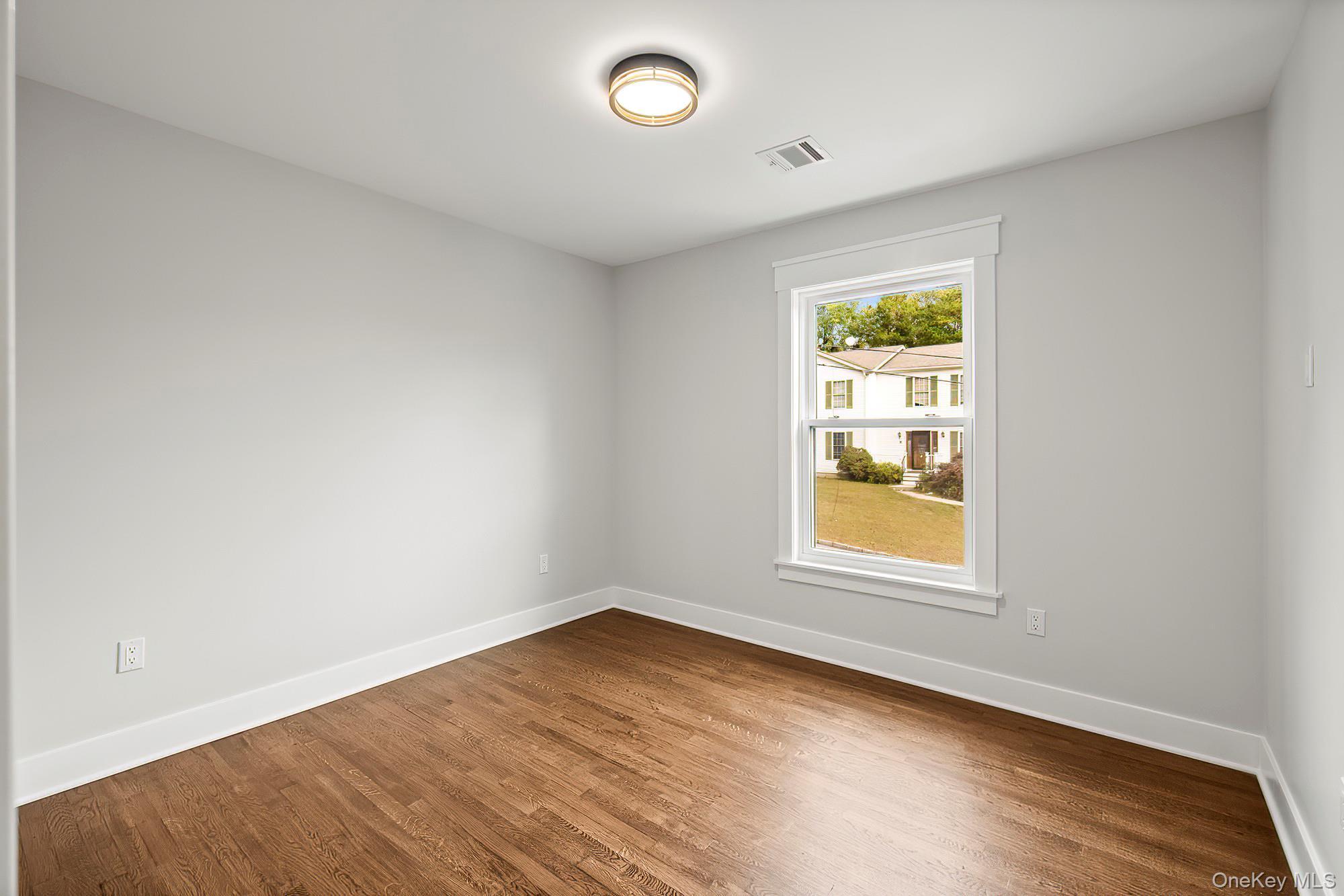 Single Family Stadium  Westchester County, NY 10607, MLS-924994-14