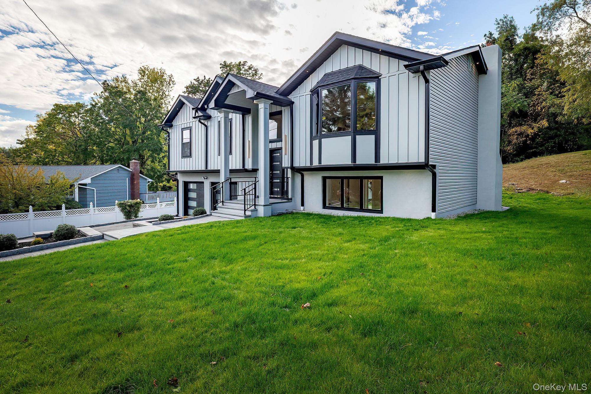 Single Family Stadium  Westchester County, NY 10607, MLS-924994-2