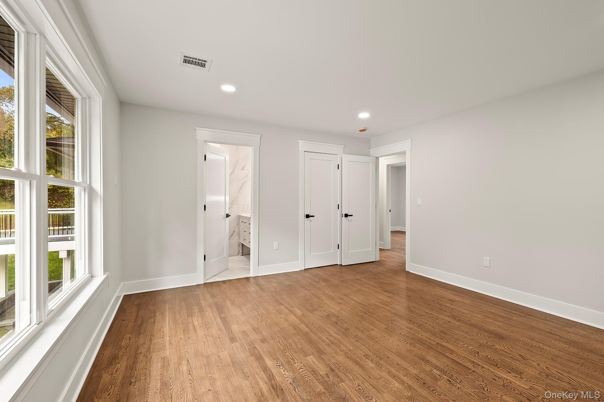 Single Family Stadium  Westchester County, NY 10607, MLS-924994-25