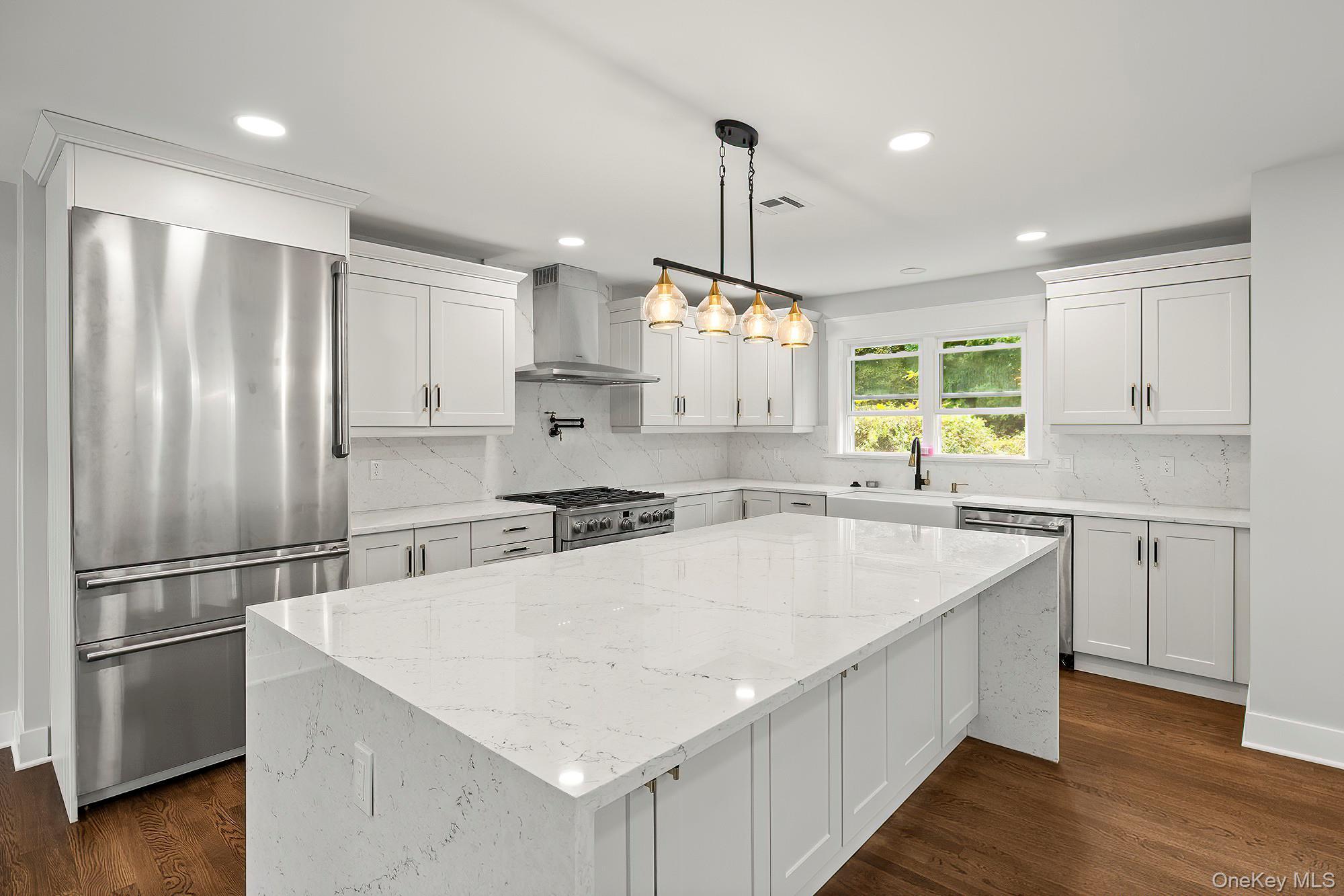 Single Family Stadium  Westchester County, NY 10607, MLS-924994-3