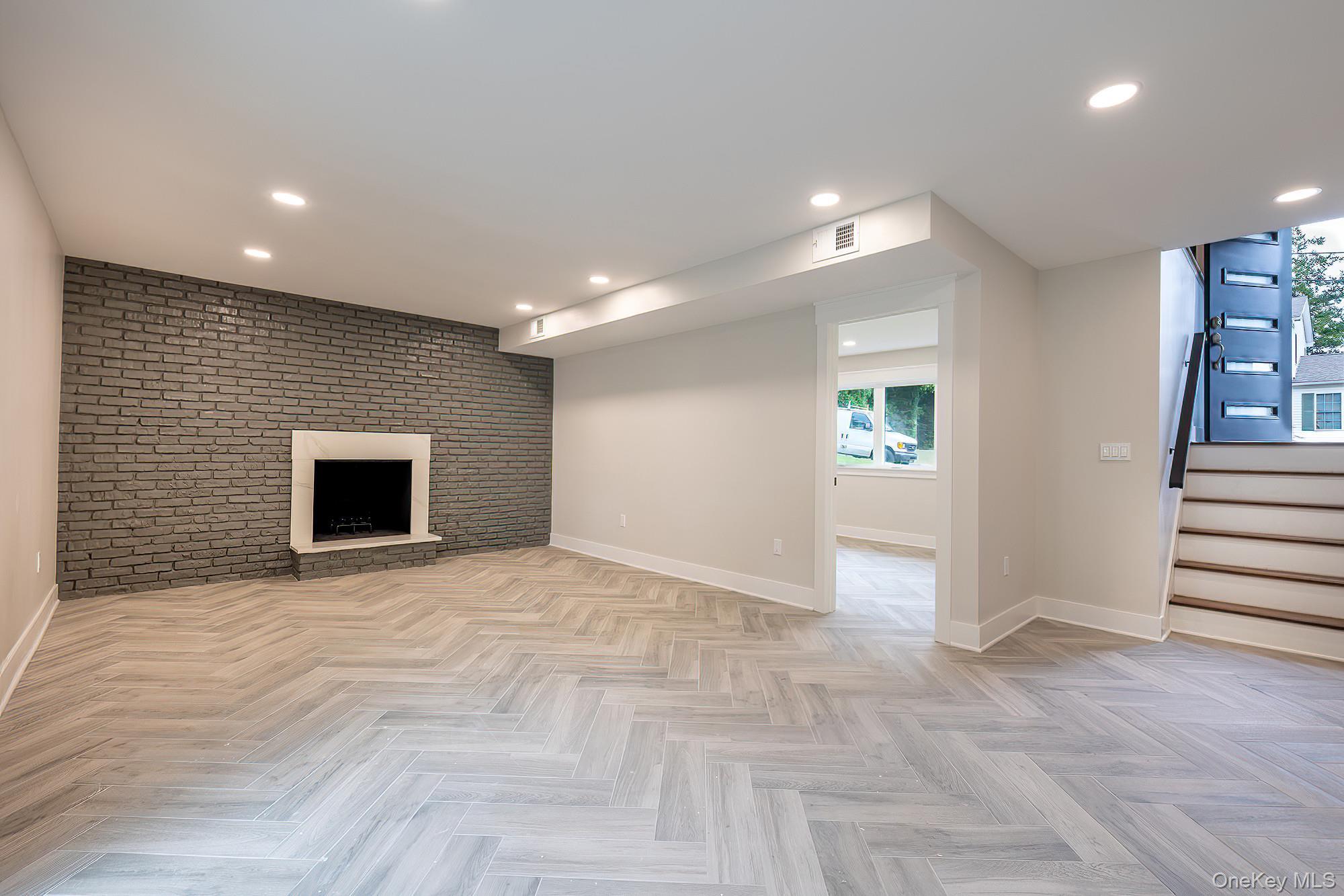 Single Family Stadium  Westchester County, NY 10607, MLS-924994-32