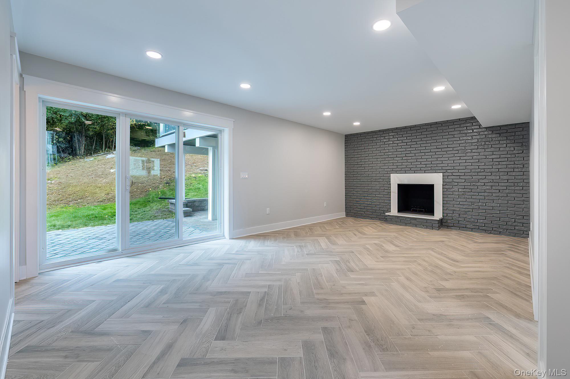 Single Family Stadium  Westchester County, NY 10607, MLS-924994-33