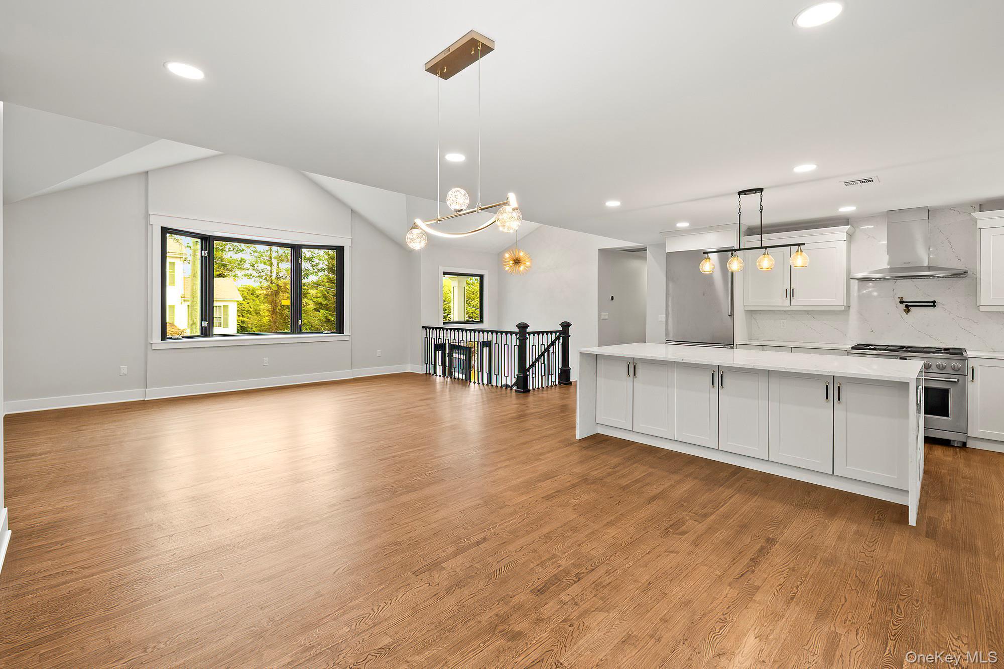 Single Family Stadium  Westchester County, NY 10607, MLS-924994-5