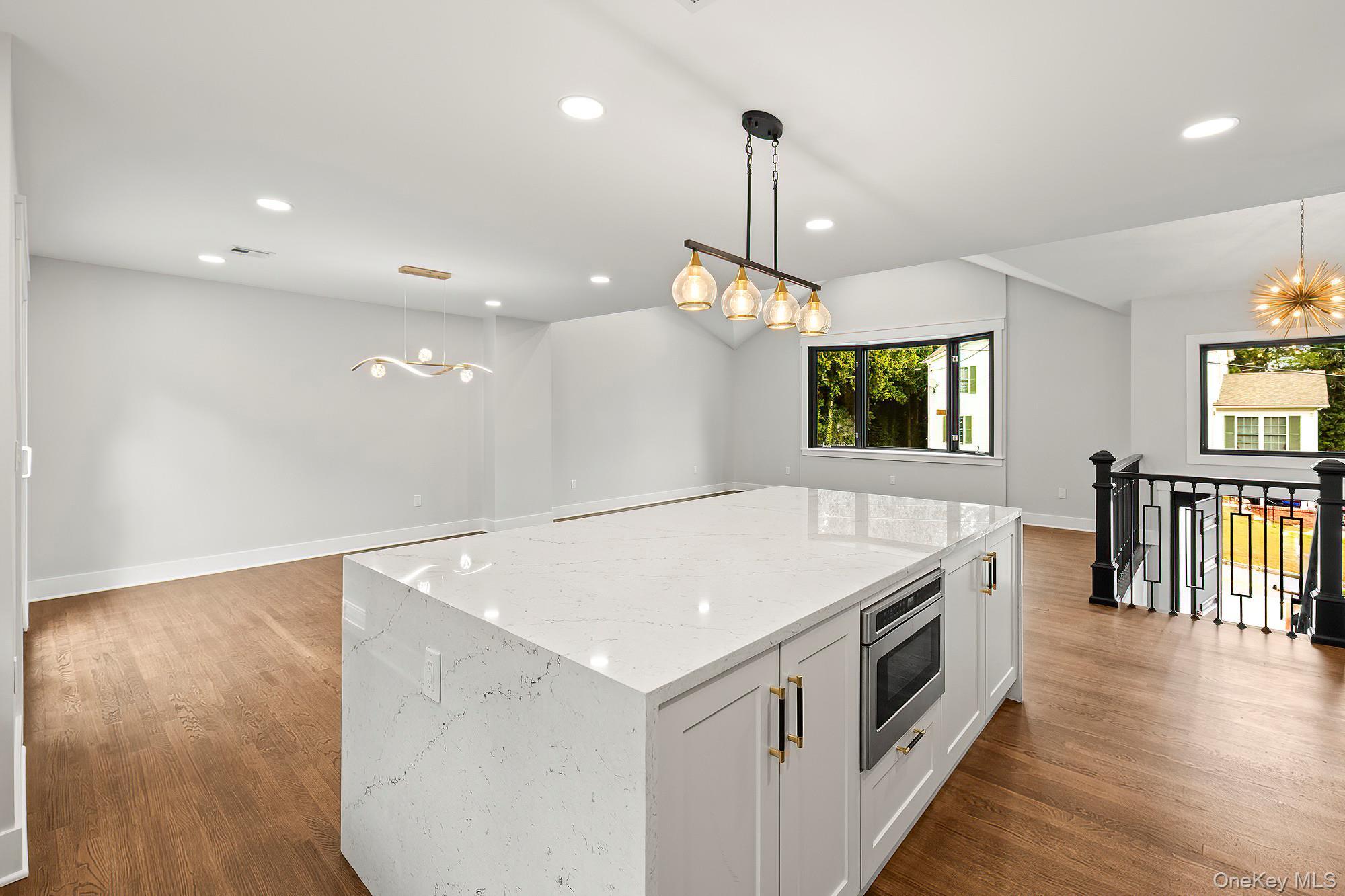 Single Family Stadium  Westchester County, NY 10607, MLS-924994-6