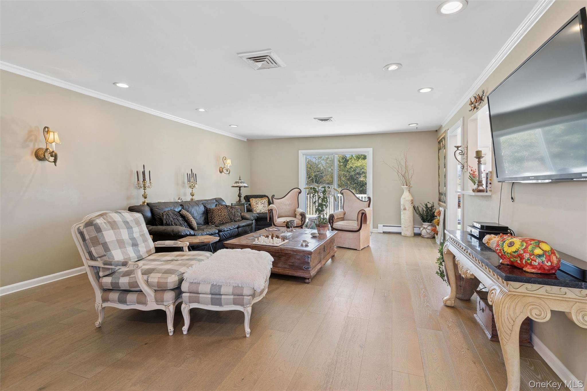 Single Family Shore  Nassau County, NY 11710, MLS-924996-4