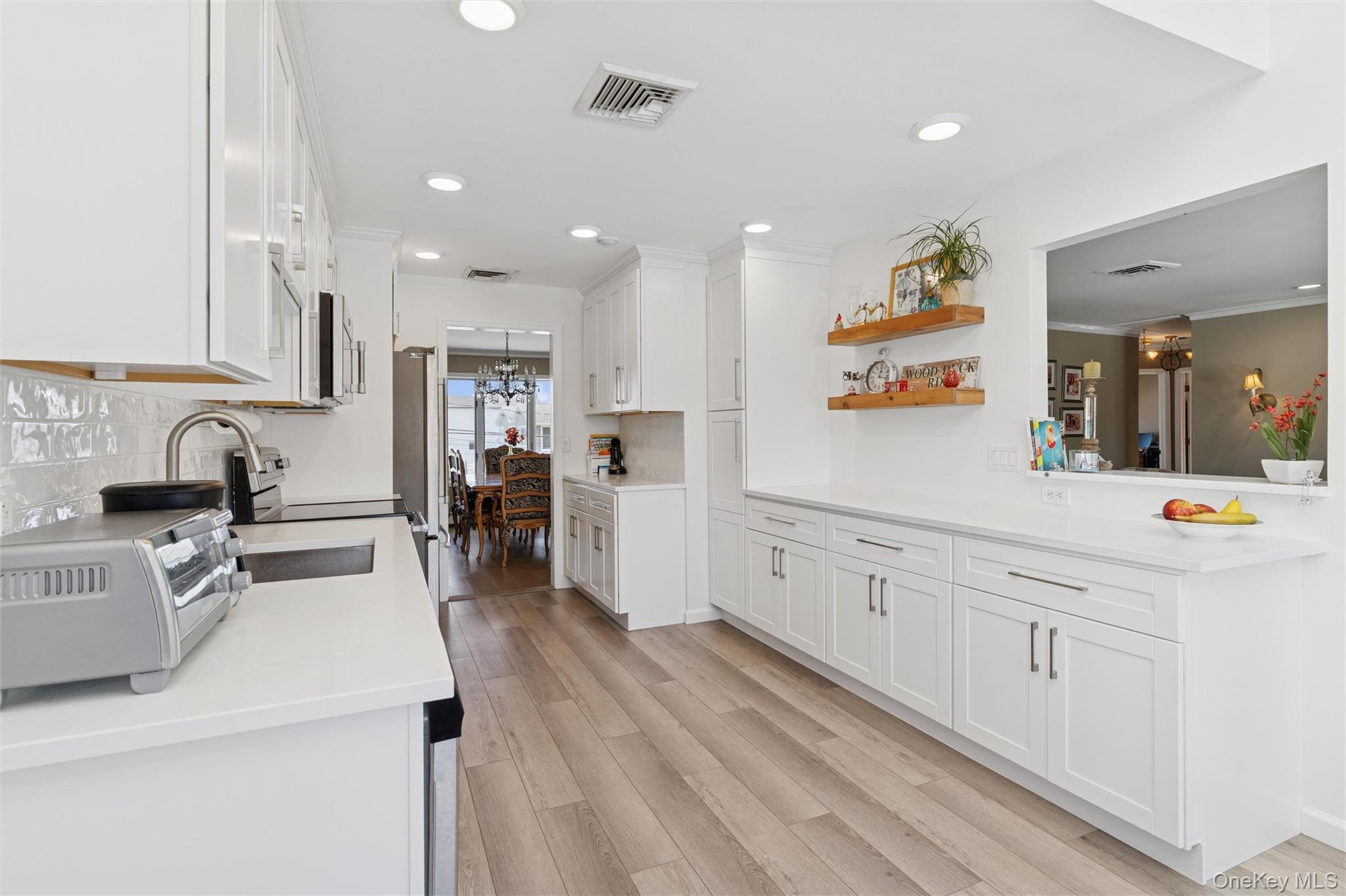 Single Family Shore  Nassau County, NY 11710, MLS-924996-9