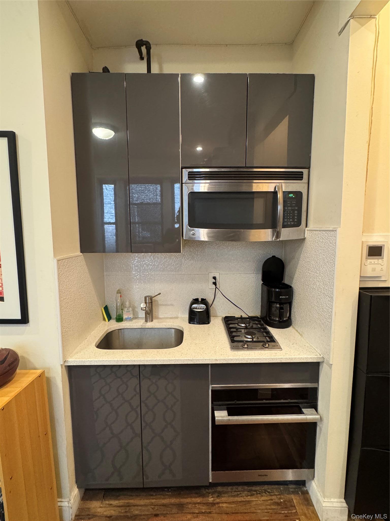 Coop E 30th Street Manhattan, NY 10016, MLS-925010-15