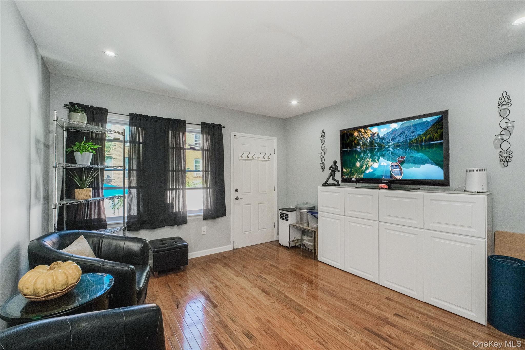 Single Family Eldert  Brooklyn, NY 11208, MLS-925019-14