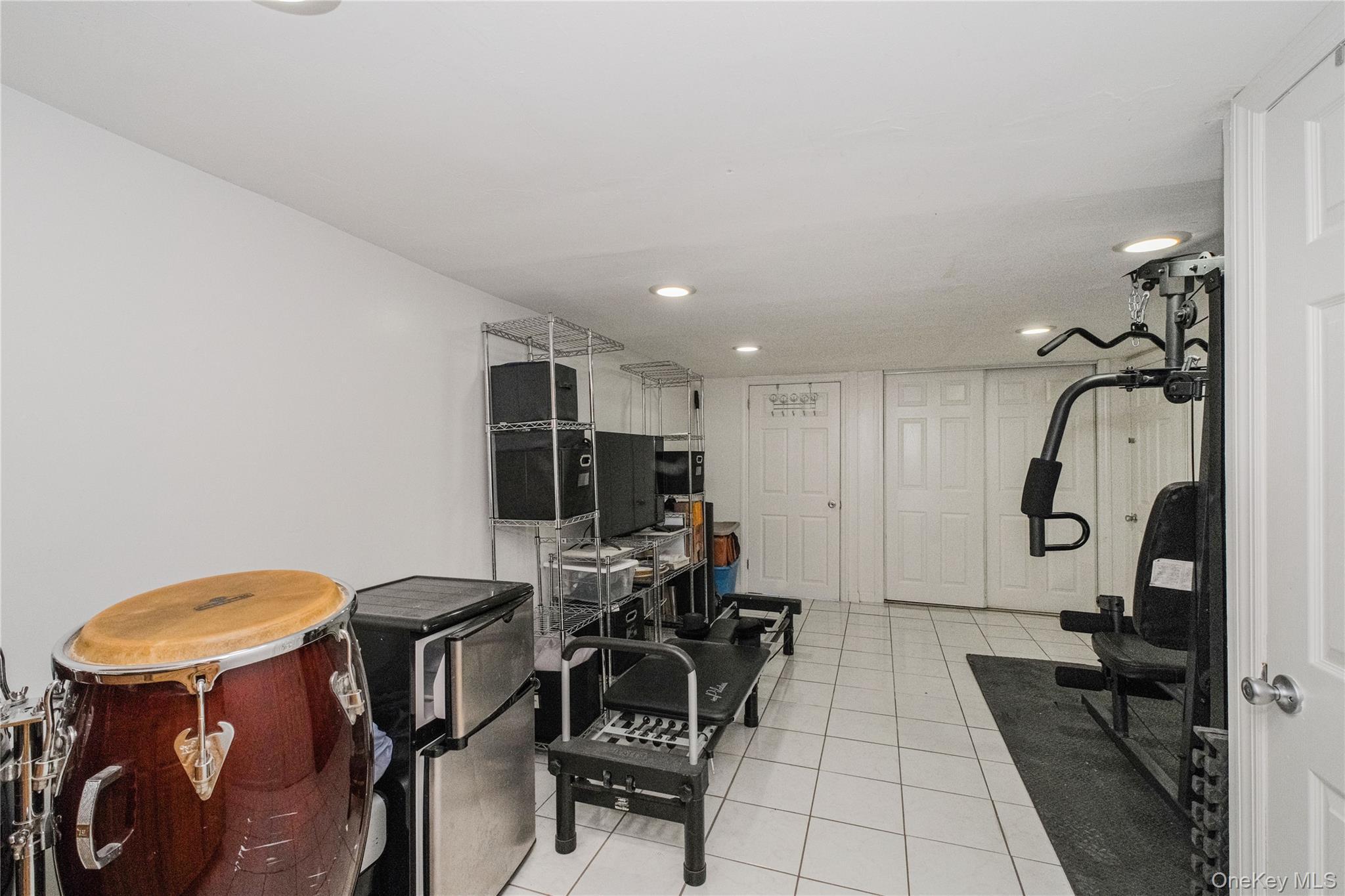 Single Family Eldert  Brooklyn, NY 11208, MLS-925019-28